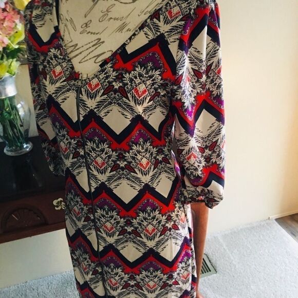 B Envied Tunic Blue Red Geometric Designs Small - Picture 4 of 9